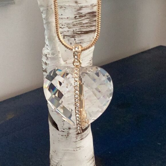 BELLA JACK CRYSTAL HEART ADJUSTABLE NECKLACE - Picture 2 of 14